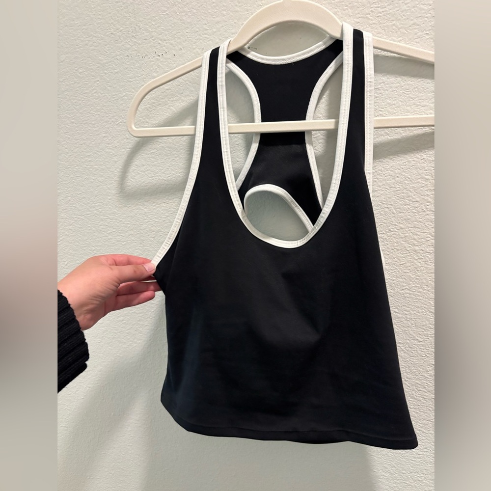 NWT GapFit Power Racerback Brami, size L, black + white - Picture 3 of 6